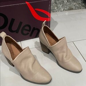 Bueno Women's Tan Leather Heeled Boots